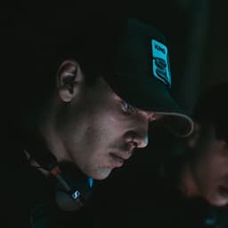 FLUQZ